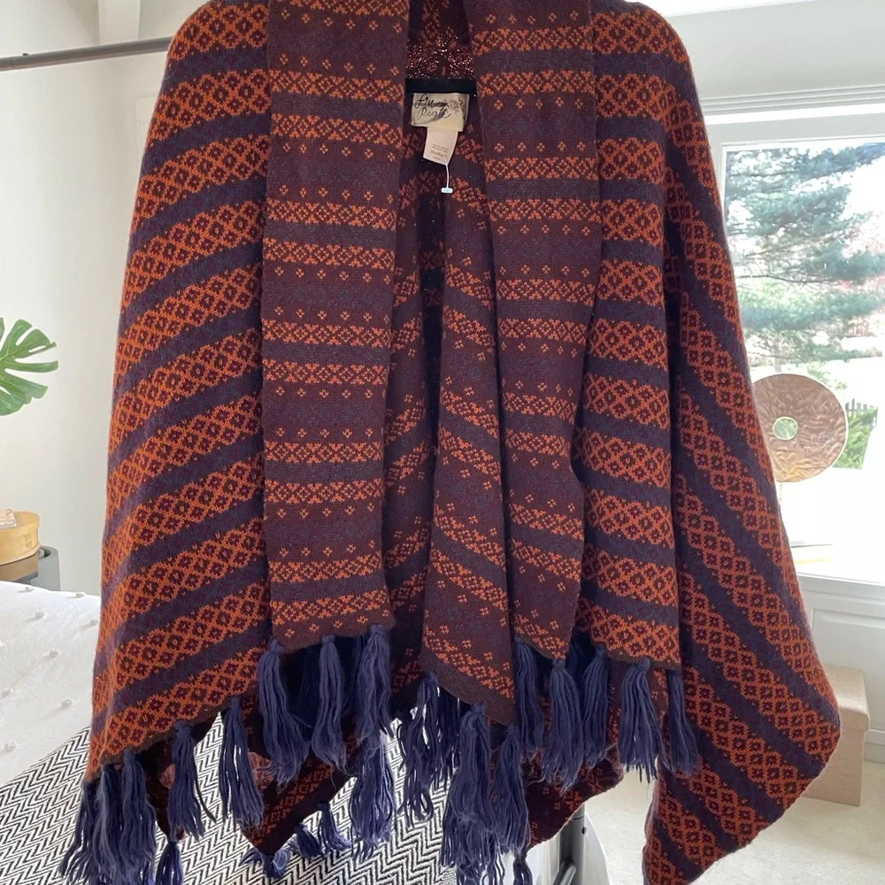 Free People Cape - Picture 2 of 7